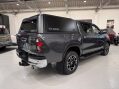 Toyota Hilux INVINCIBLE 4WD D-4D DCB 19