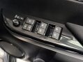 Toyota Hilux INVINCIBLE 4WD D-4D DCB 51
