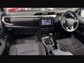 Toyota Hilux INVINCIBLE 4WD D-4D DCB 2