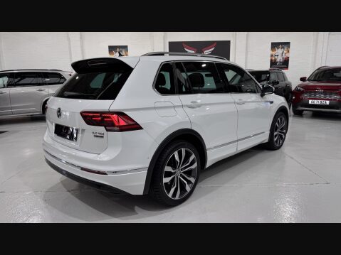 Volkswagen Tiguan R-LINE TDI BMT 4MOTION DSG 18