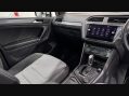 Volkswagen Tiguan R-LINE TDI BMT 4MOTION DSG 34