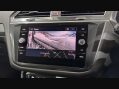 Volkswagen Tiguan R-LINE TDI BMT 4MOTION DSG 38