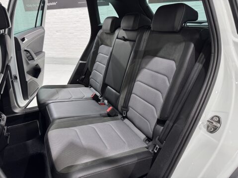 Volkswagen Tiguan R-LINE TDI BMT 4MOTION DSG 62