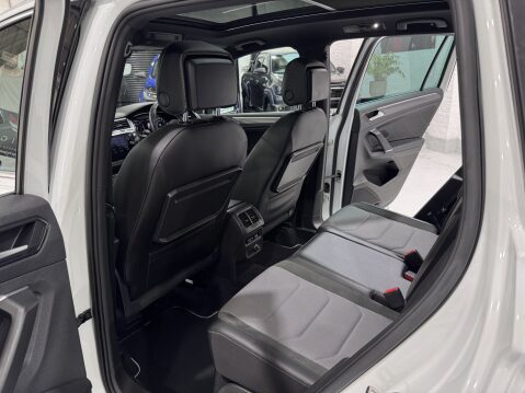 Volkswagen Tiguan R-LINE TDI BMT 4MOTION DSG 63