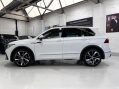 Volkswagen Tiguan R-LINE TDI 4MOTION DSG 11