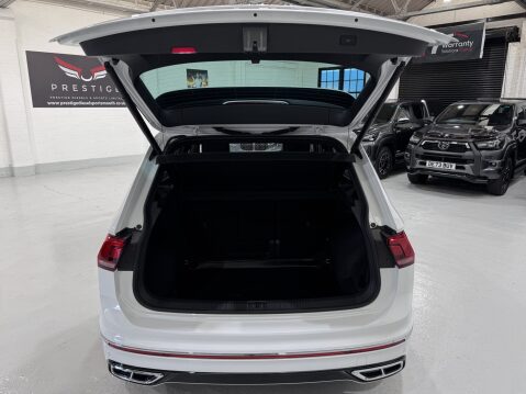 Volkswagen Tiguan R-LINE TDI 4MOTION DSG 18