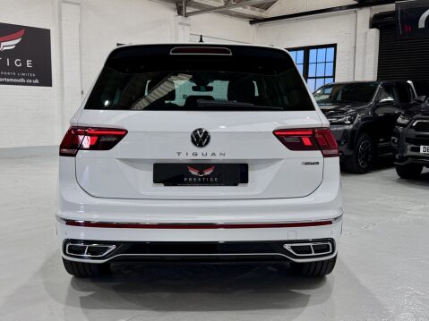 Volkswagen Tiguan R-LINE TDI 4MOTION DSG 24
