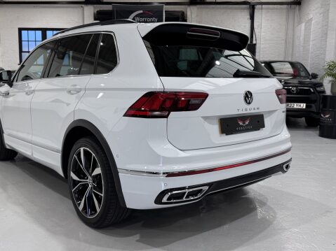 Volkswagen Tiguan R-LINE TDI 4MOTION DSG 26