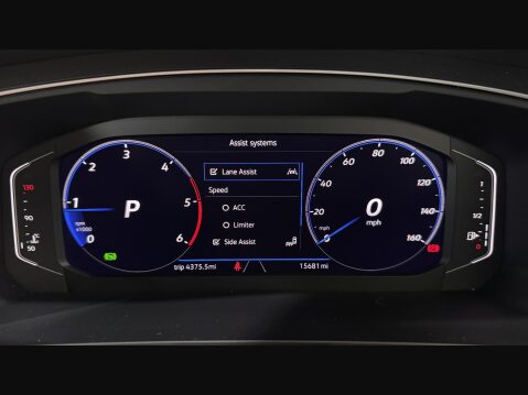 Volkswagen Tiguan R-LINE TDI 4MOTION DSG 38