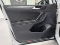 Volkswagen Tiguan R-LINE TDI 4MOTION DSG 52