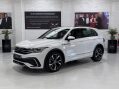 Volkswagen Tiguan R-LINE TDI 4MOTION DSG 1