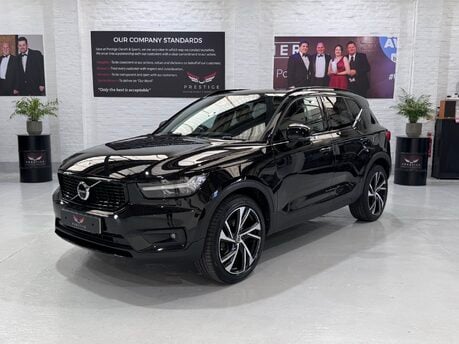 Volvo XC40 T4 R-DESIGN PRO