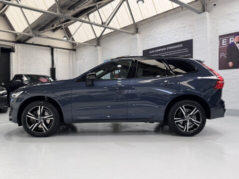 Volvo XC60 B5 R-DESIGN AWD MHEV 11