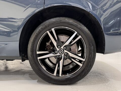Volvo XC60 B5 R-DESIGN AWD MHEV 54