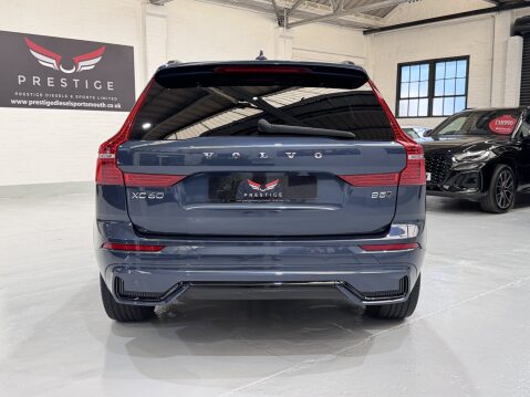 Volvo XC60 B5 R-DESIGN AWD MHEV 15