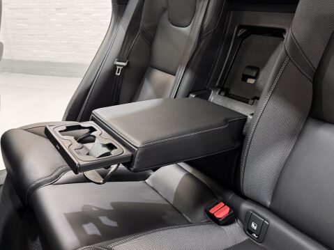 Volvo XC60 B5 R-DESIGN AWD MHEV 43