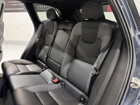 Volvo XC60 B5 R-DESIGN AWD MHEV 40