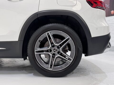 Mercedes-Benz GLB GLB 200 AMG LINE PREMIUM PLUS 18