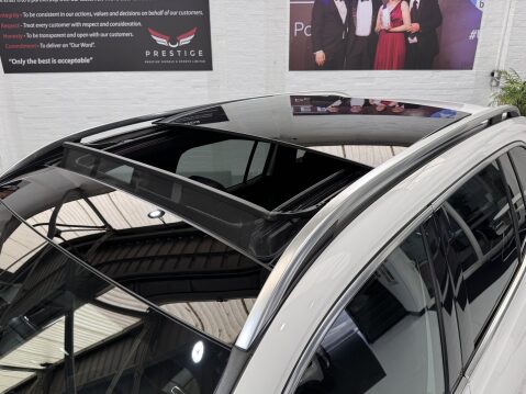 Mercedes-Benz GLB GLB 200 AMG LINE PREMIUM PLUS 4