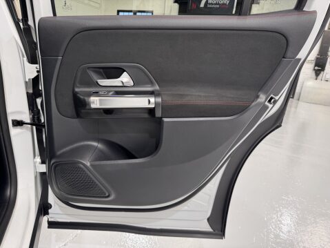 Mercedes-Benz GLB GLB 200 AMG LINE PREMIUM PLUS 55