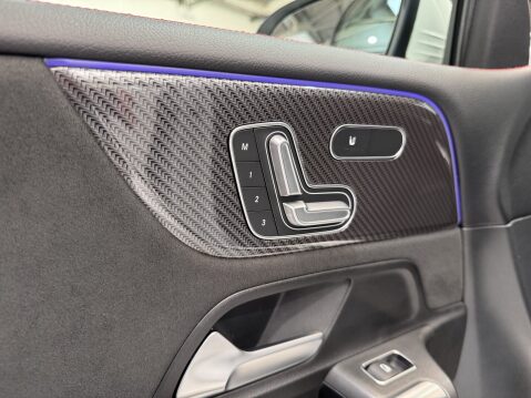 Mercedes-Benz GLB GLB 200 AMG LINE PREMIUM PLUS 44