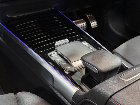 Mercedes-Benz GLB GLB 200 AMG LINE PREMIUM PLUS 39