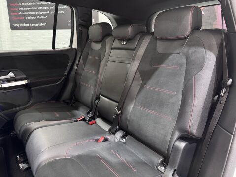 Mercedes-Benz GLB GLB 200 AMG LINE PREMIUM PLUS 51