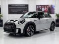 Mini Hatch JOHN COOPER WORKS 13