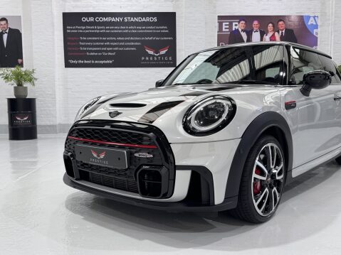 Mini Hatch JOHN COOPER WORKS 18