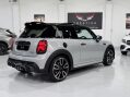 Mini Hatch JOHN COOPER WORKS 17