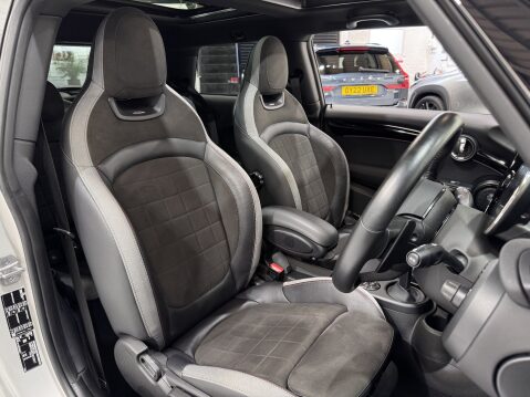 Mini Hatch JOHN COOPER WORKS 47