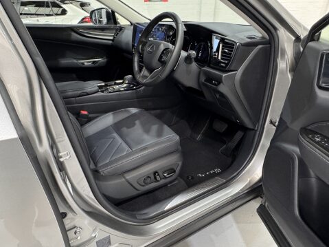 Lexus NX 350H 41