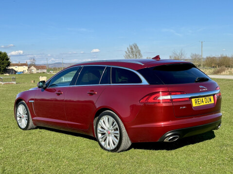 Jaguar XF D V6 PORTFOLIO SPORTBRAKE One Owner From New 7