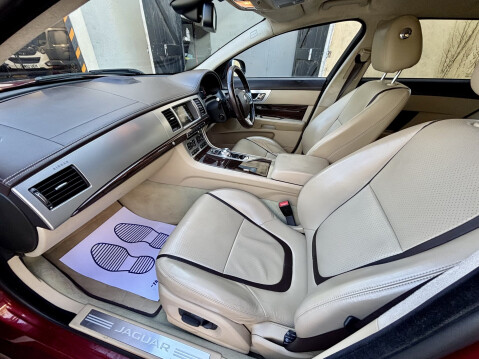 Jaguar XF D V6 PORTFOLIO SPORTBRAKE One Owner From New 13