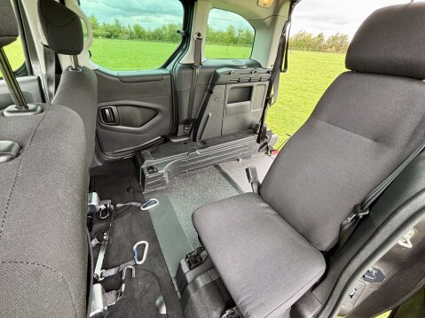 Peugeot Partner BLUE HDI S/S TEPEE ACTIVE WHEELCHAIR ACCESSIBLE WAV 13