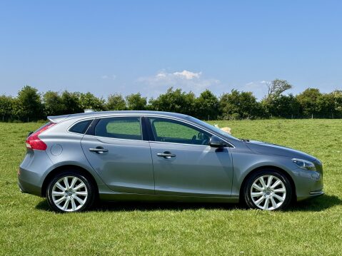 Volvo V40 D3 SE LUX NAV LEATHER ULEZ Compliant £20 Tax 4