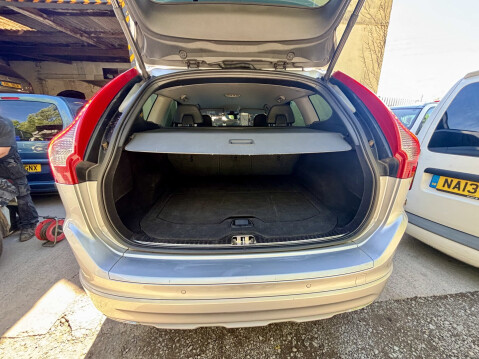 Volvo XC60 D4 SE NAV ULEZ Compliant £35 Road Tax 13