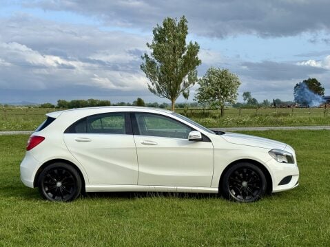 Mercedes-Benz A Class A180 BLUEEFFICIENCY SE 2