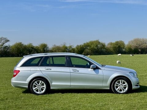 Mercedes-Benz C Class C220 CDI BLUEEFFICIENCY EXECUTIVE SE Estate FSH 9