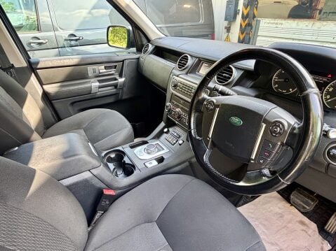 Land Rover Discovery 4 SDV6 GS One Lady Owner Full Land Rover Dealer History STUNNING EXAMPLE 10
