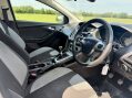 Ford Focus ZETEC TDCI 12