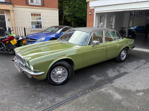 Daimler Sovereign 4.2 4dr 3