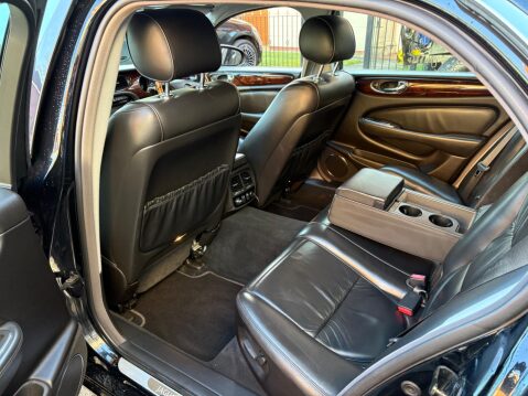 Jaguar XJ 4.2 Super LWB Saloon 4dr 17
