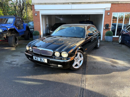Jaguar XJ 4.2 Super LWB Saloon 4dr