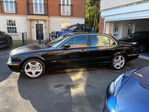 Jaguar XJ 4.2 Super LWB Saloon 4dr 7