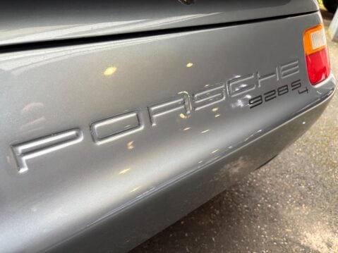 Porsche 928 5.0 S Series 4 2dr 9