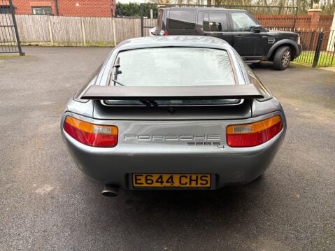 Porsche 928 5.0 S Series 4 2dr 10