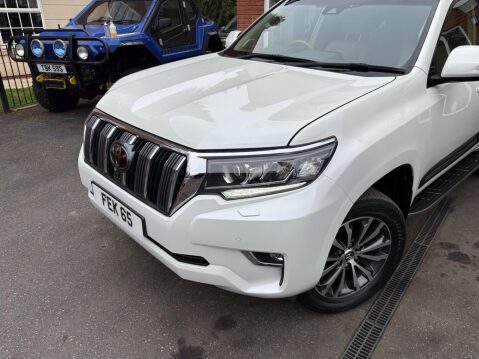 Toyota Land Cruiser 2.8D Invincible Auto 4WD Euro 6 (s/s) 5dr (7 Seat) 3