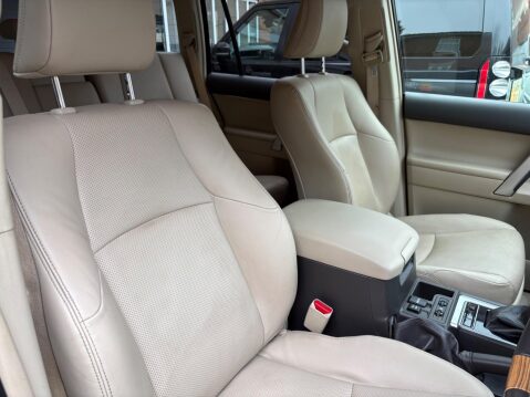 Toyota Land Cruiser 2.8D Invincible Auto 4WD Euro 6 (s/s) 5dr (7 Seat) 13