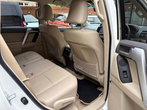 Toyota Land Cruiser 2.8D Invincible Auto 4WD Euro 6 (s/s) 5dr (7 Seat) 15